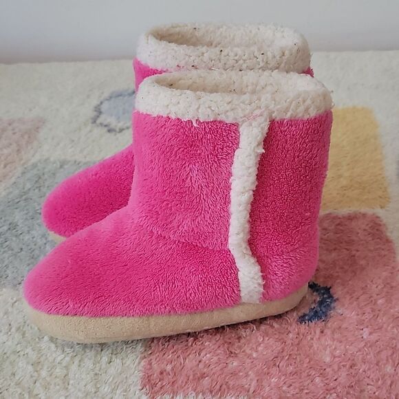 Gap Girls Hot Pink Slippers  - Picture 2 of 4